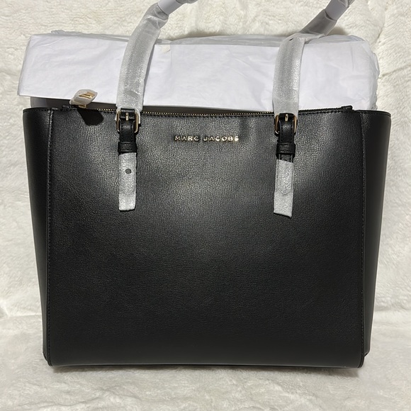 ‼️LAST ONE‼️🔥NWT Marc Jacobs Commuter Black Leather Tote - Picture 8 of 13